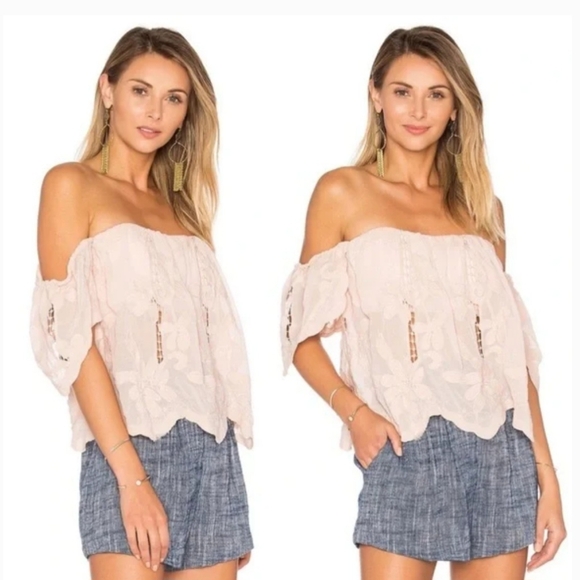 Lovers +Friends - Picture 9 of 9